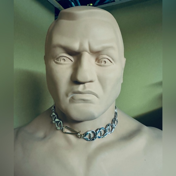 Open edit Geo anchor chain collar in Rhodium - Gold - Picture 5 of 8